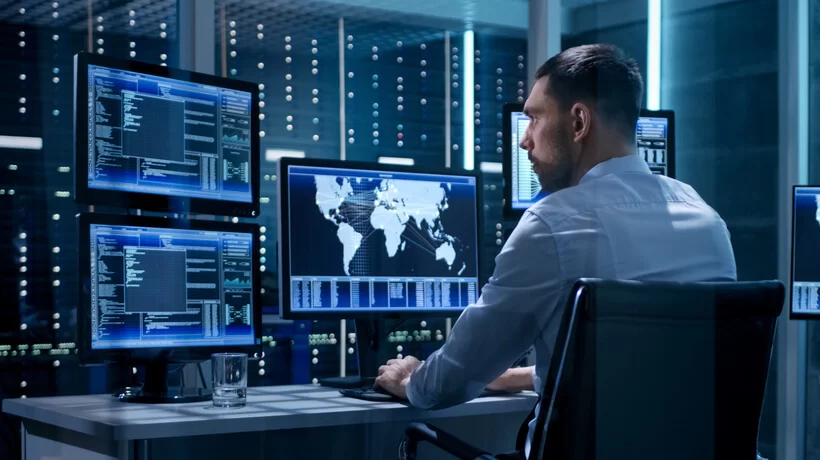 photo de l'analyste en cybersécurité